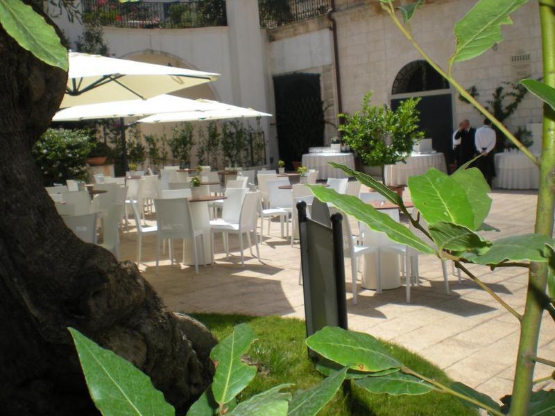 Ostuni Palace - Hotel Bistrot & Spa Exterior photo